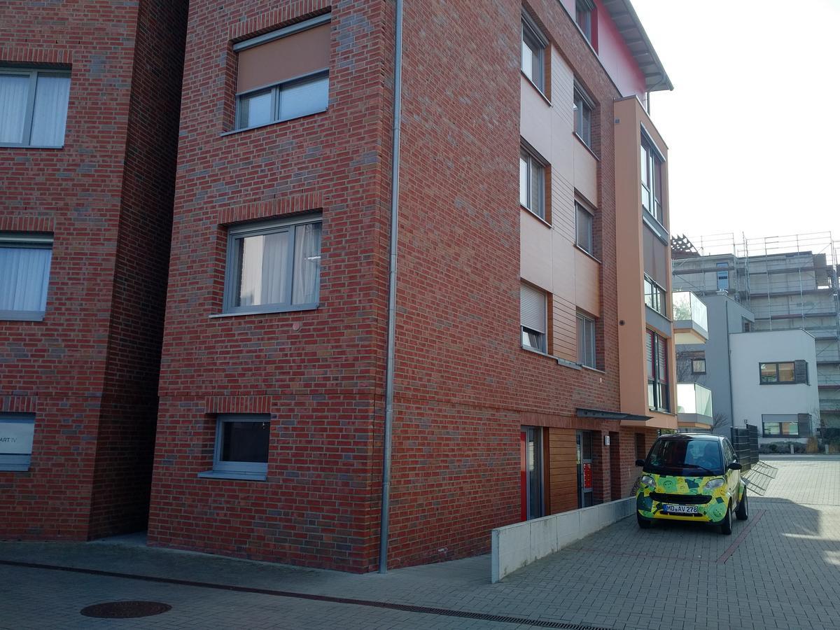 Aaron - Privatunterkunft Magdeburg Dış mekan fotoğraf