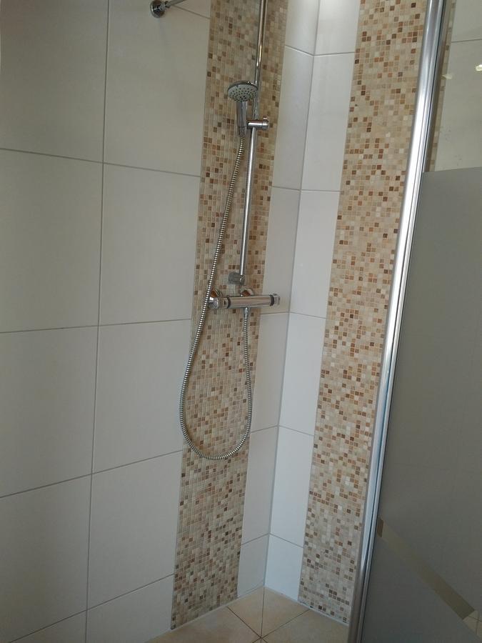 Aaron - Privatunterkunft Magdeburg Dış mekan fotoğraf