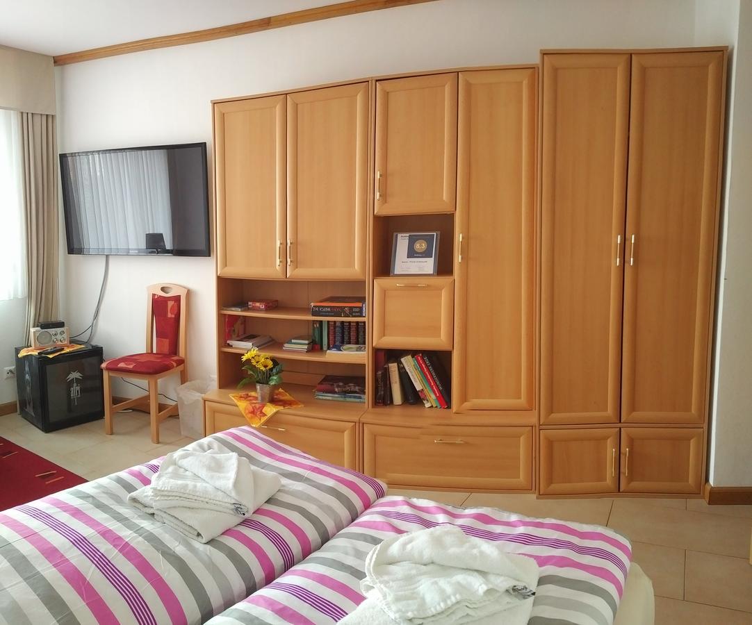 Aaron - Privatunterkunft Magdeburg Dış mekan fotoğraf